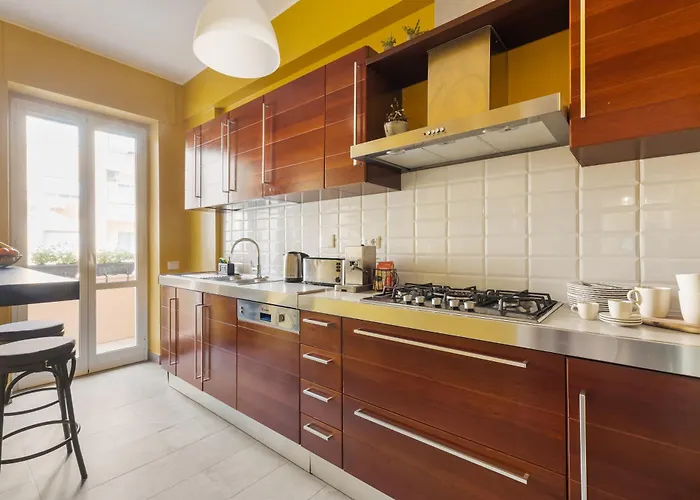 Cozy Gianicolense 3bdr Дом отдыха