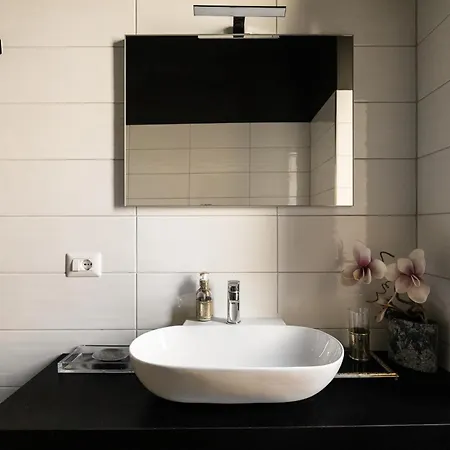 Cozy Gianicolense 3bdr Rom